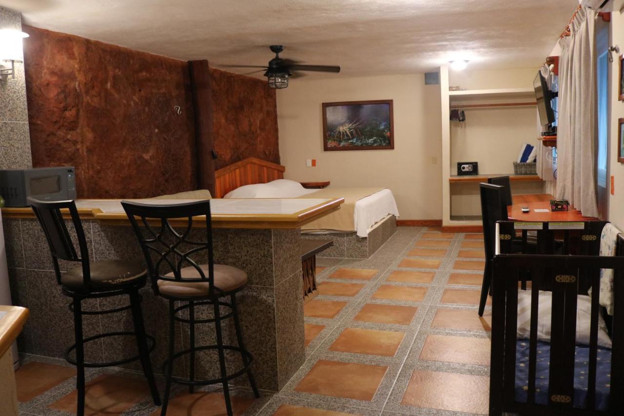 The Diving Lodge Downtown Puerto Morelos Exterior foto